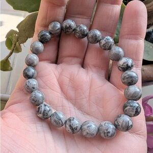 Elegant Gray Beaded Bracelet